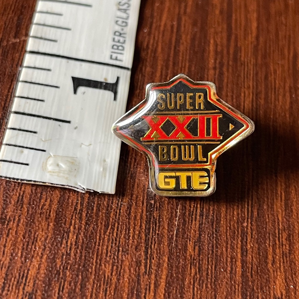 Vintage 1987 Super Bowl XXII GTE NFL Enamel Lapel Pin Red Gold Black Collectible